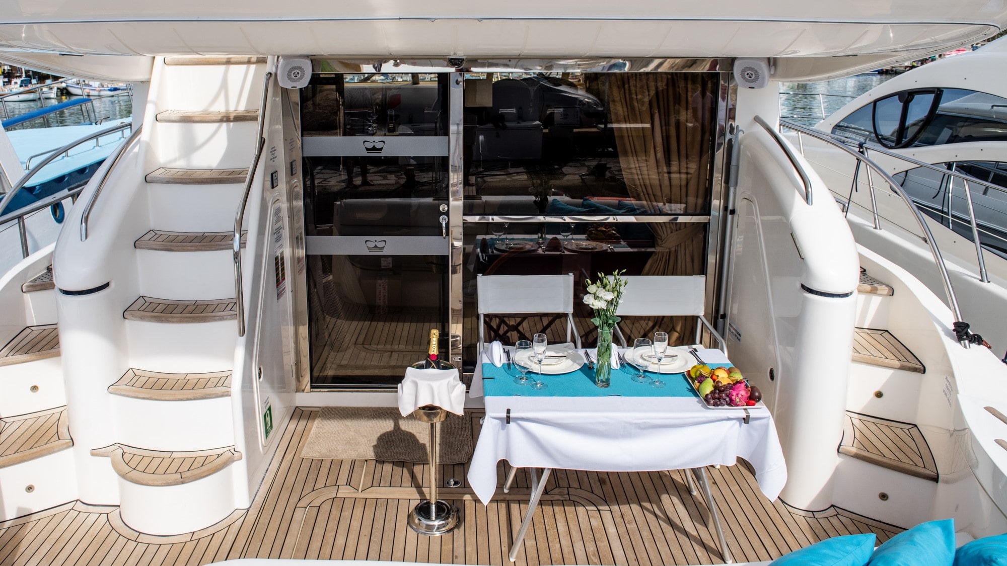 Princess 61