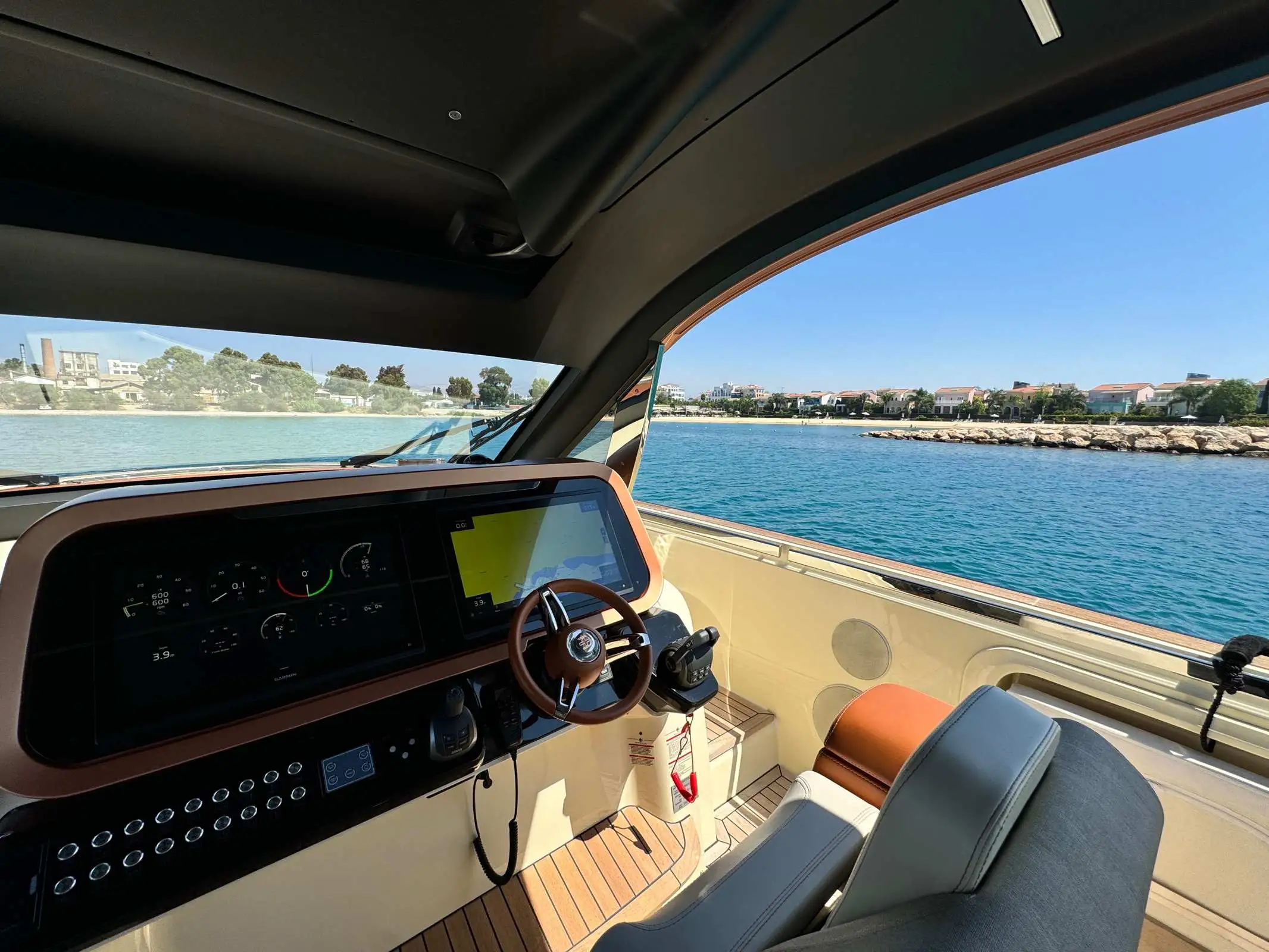 Invictus TT46 Exclusive