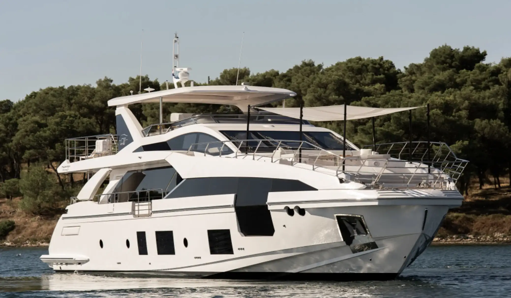 Azimut 27m
