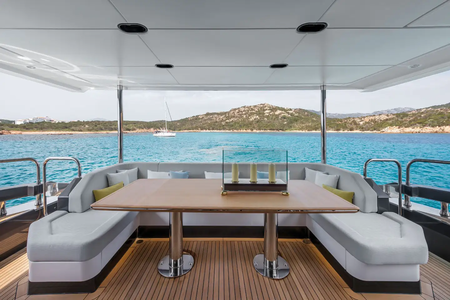 Azimut 27m