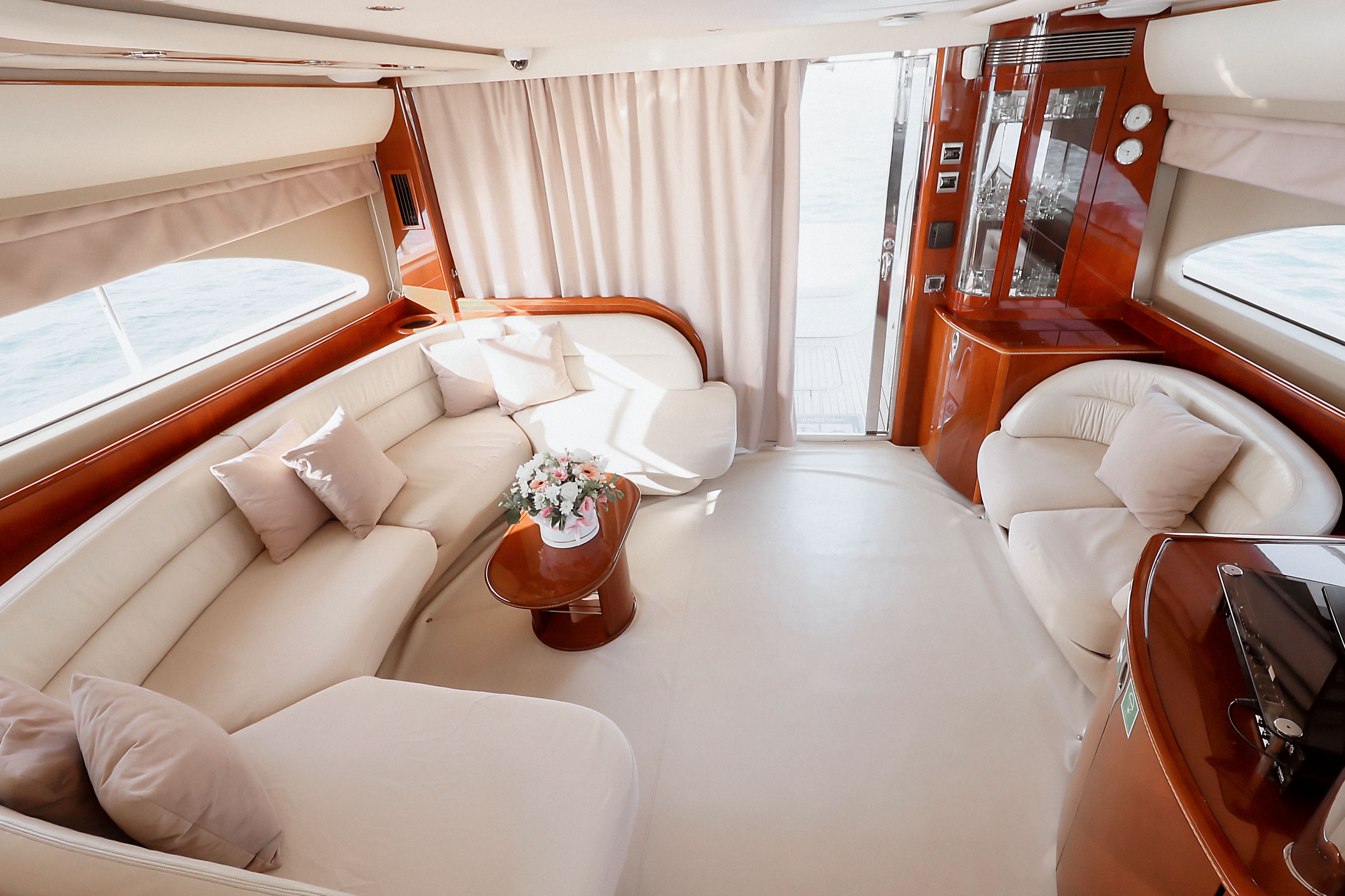 Princess 61